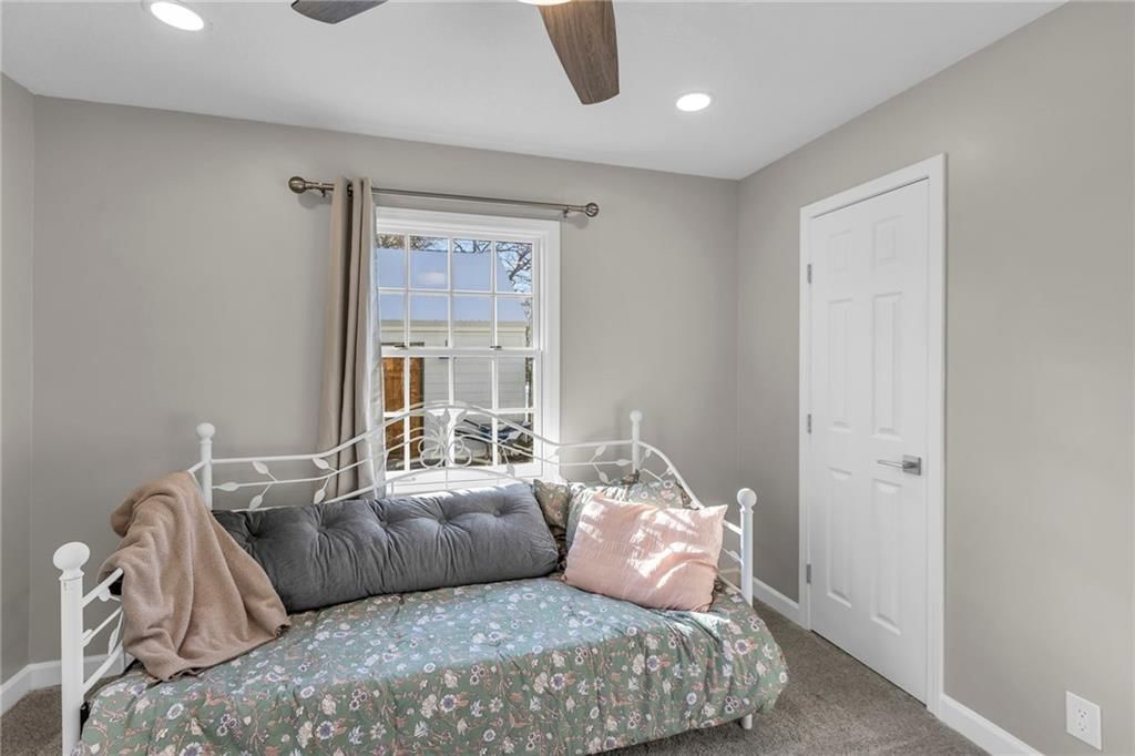 6612 Walmer Street — photo 23
