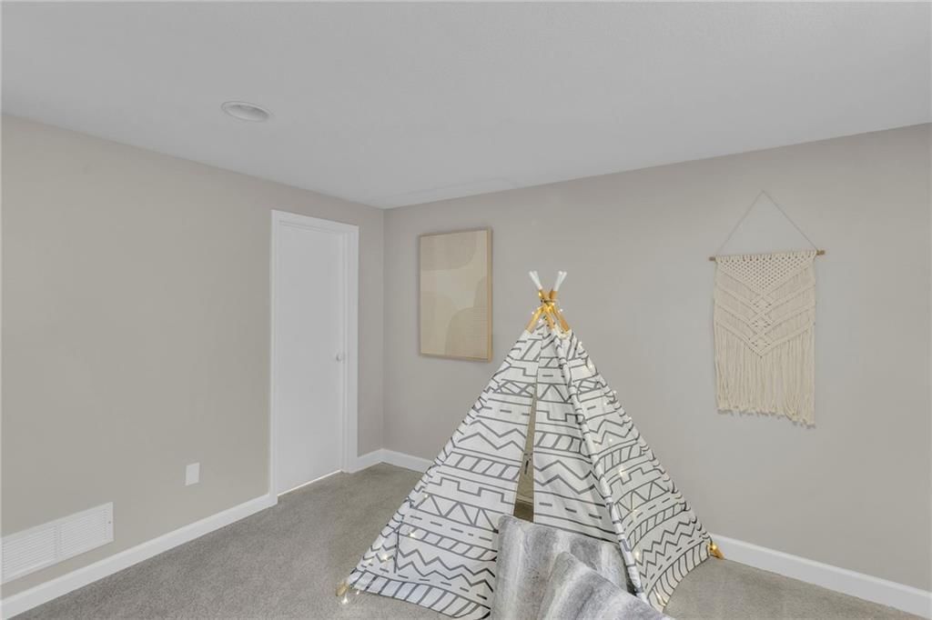 6612 Walmer Street — photo 27