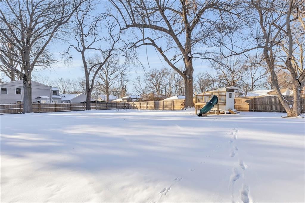 6612 Walmer Street — photo 42