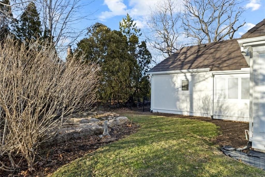 11323 W 121st Terrace — photo 64
