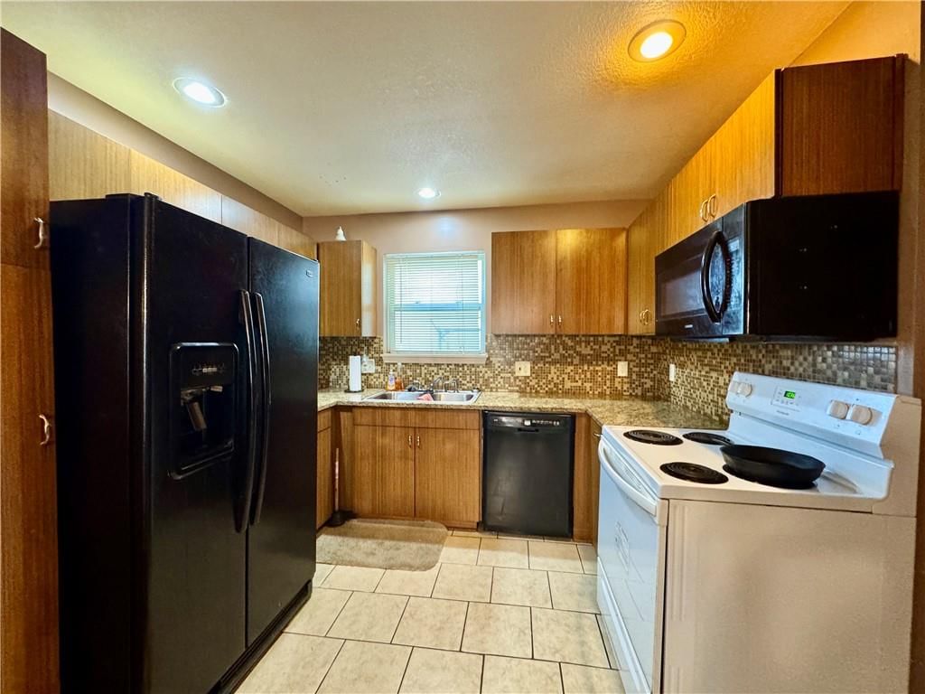 718 Oakland Avenue — photo 7