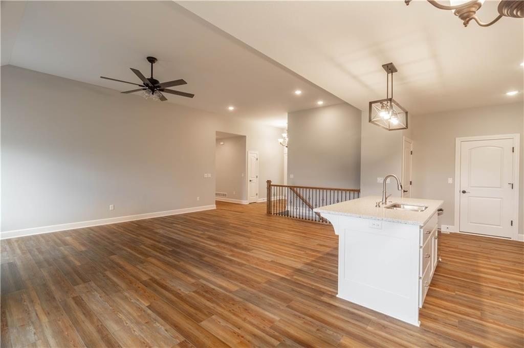 13942 Dakota Court — photo 11
