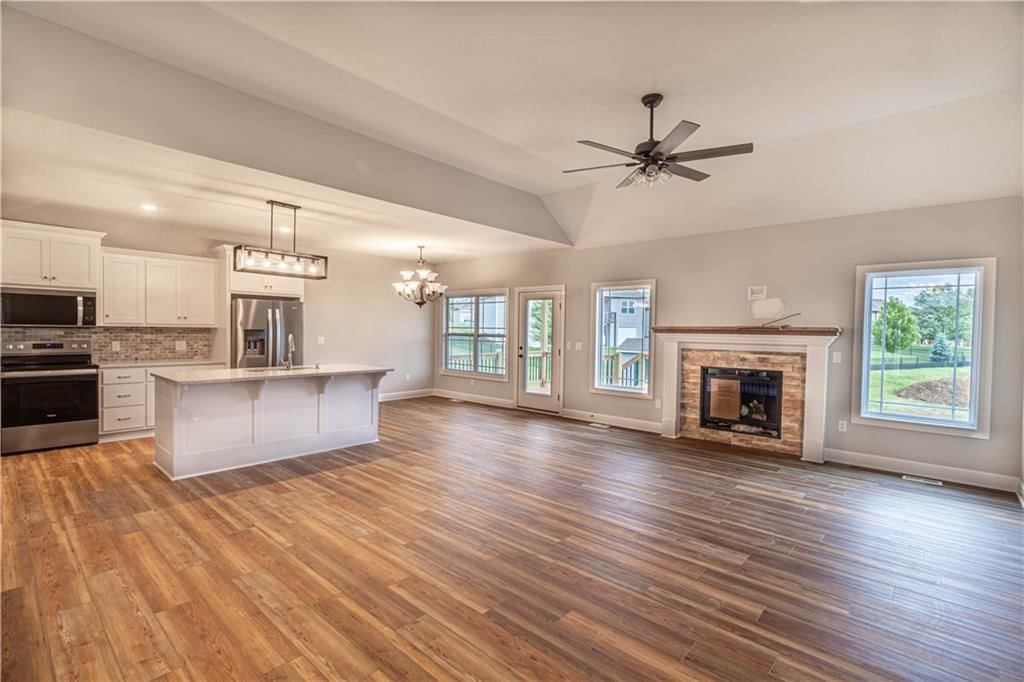 13942 Dakota Court — photo 5