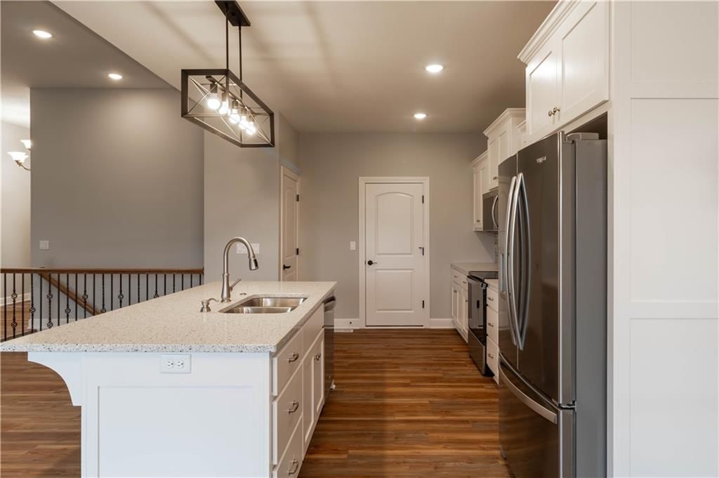 13942 Dakota Court — photo 7