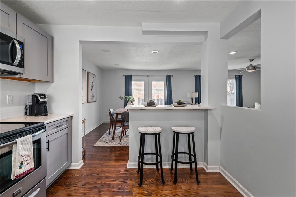 10208 Conser Street — photo 4