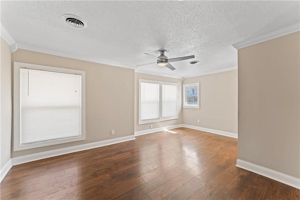 4224 S Benton Avenue — photo 16