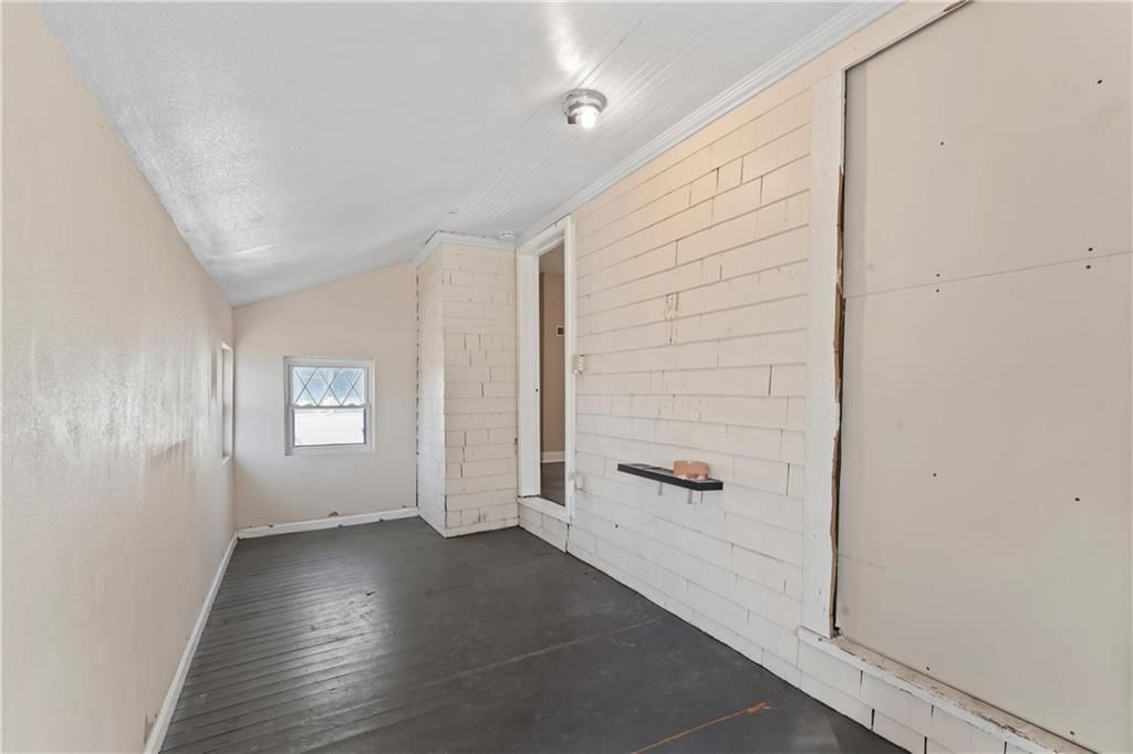 4224 S Benton Avenue — photo 20