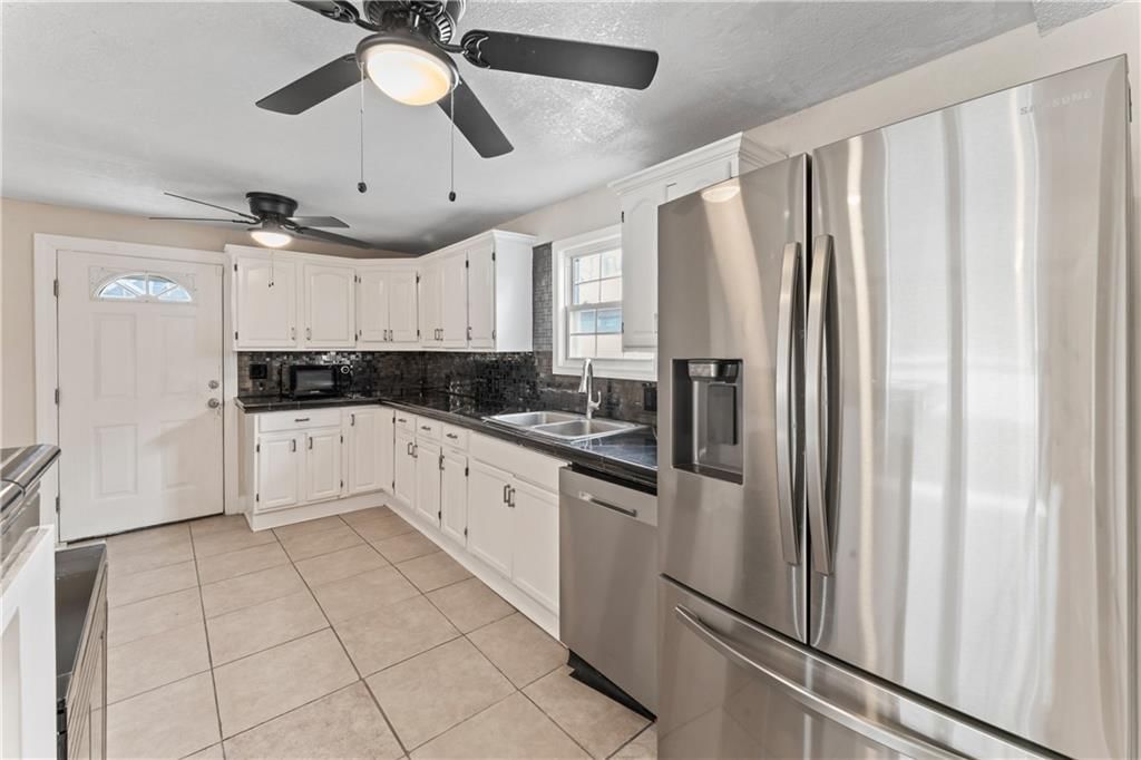 4224 S Benton Avenue — photo 9