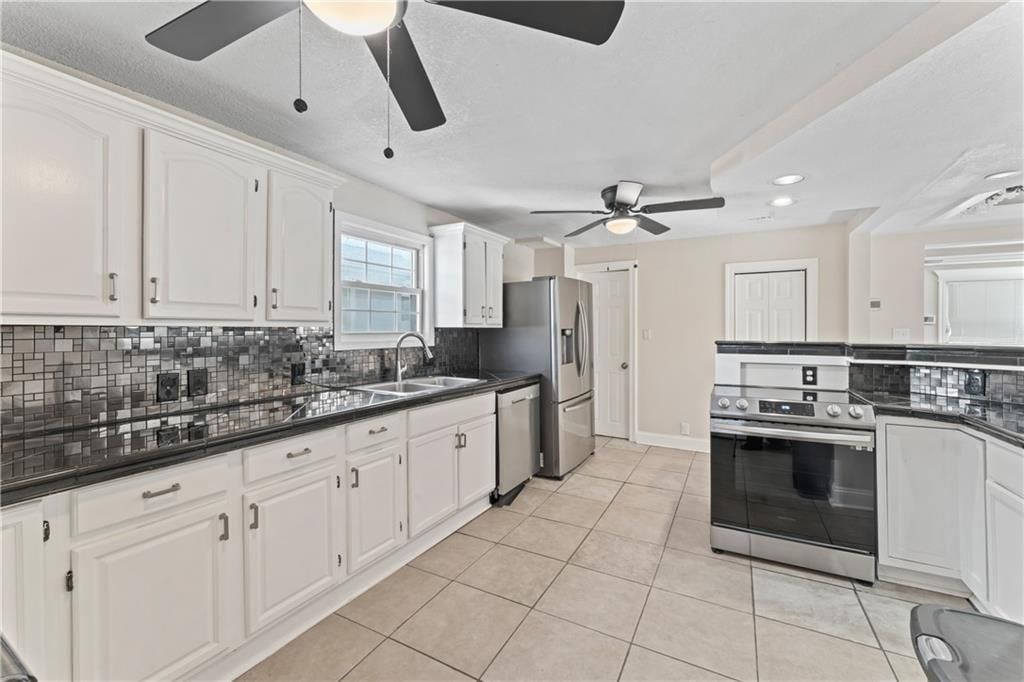 4224 S Benton Avenue — photo 10