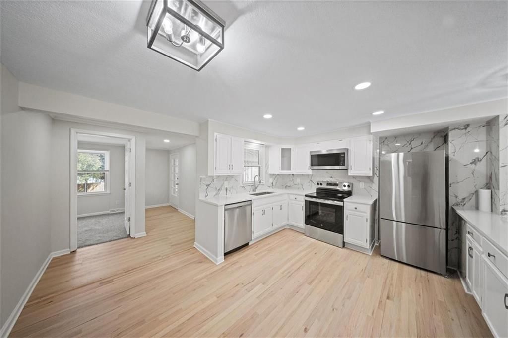 7021 Evanston Avenue — photo 4