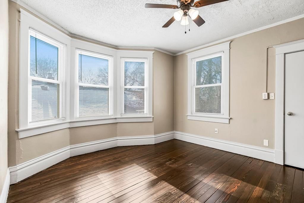 3932 Clark Avenue — photo 20