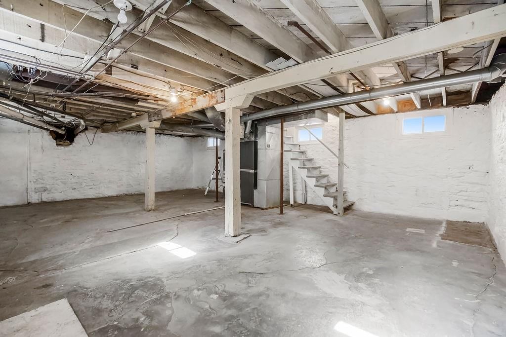 3932 Clark Avenue — photo 33