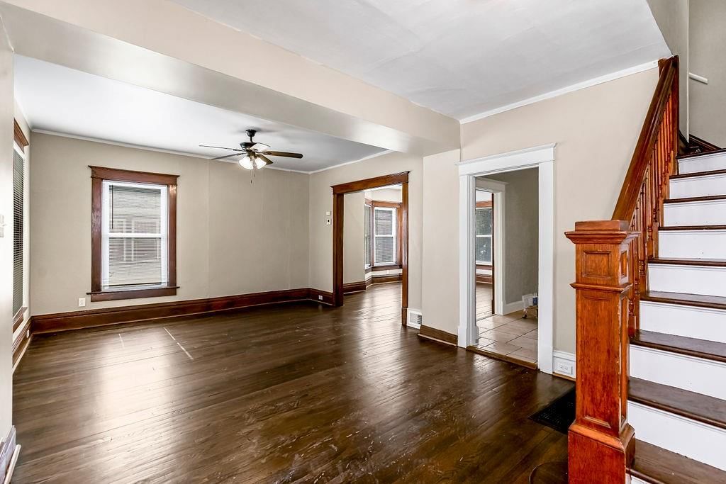3932 Clark Avenue — photo 8