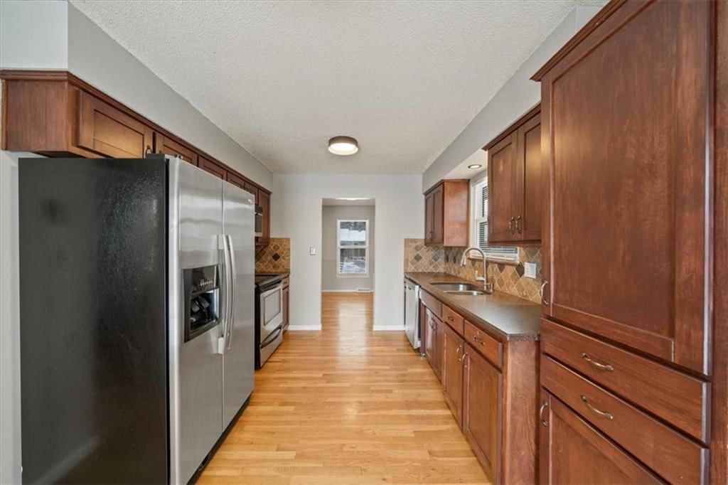 524 NW Brad Circle — photo 11