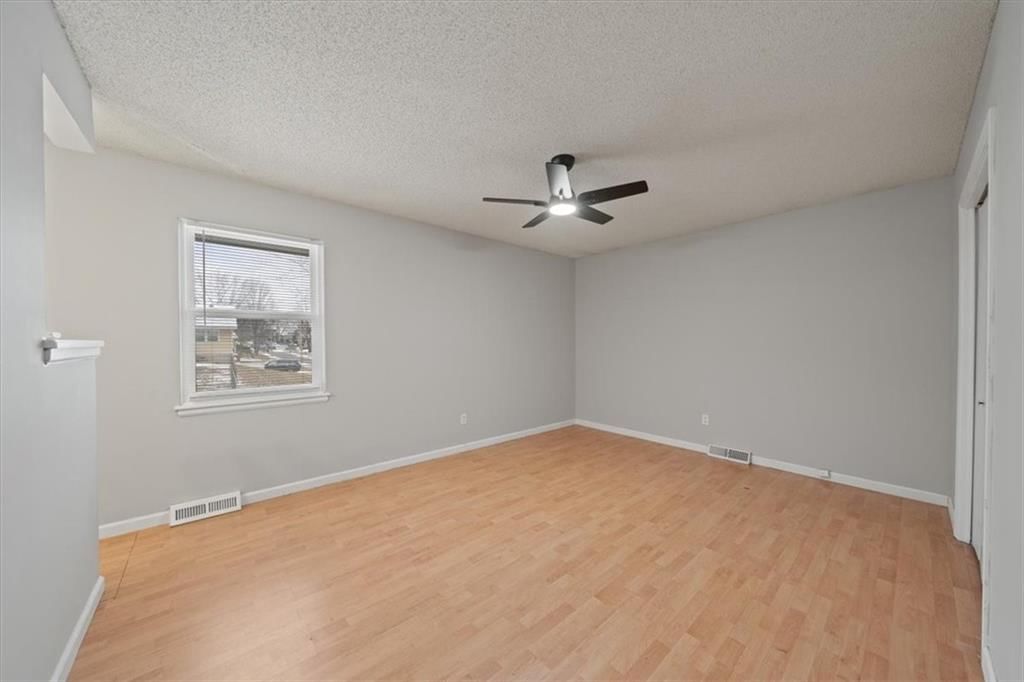 524 NW Brad Circle — photo 13