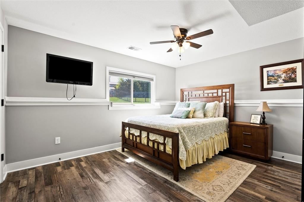 15513 Lakeside Drive — photo 21