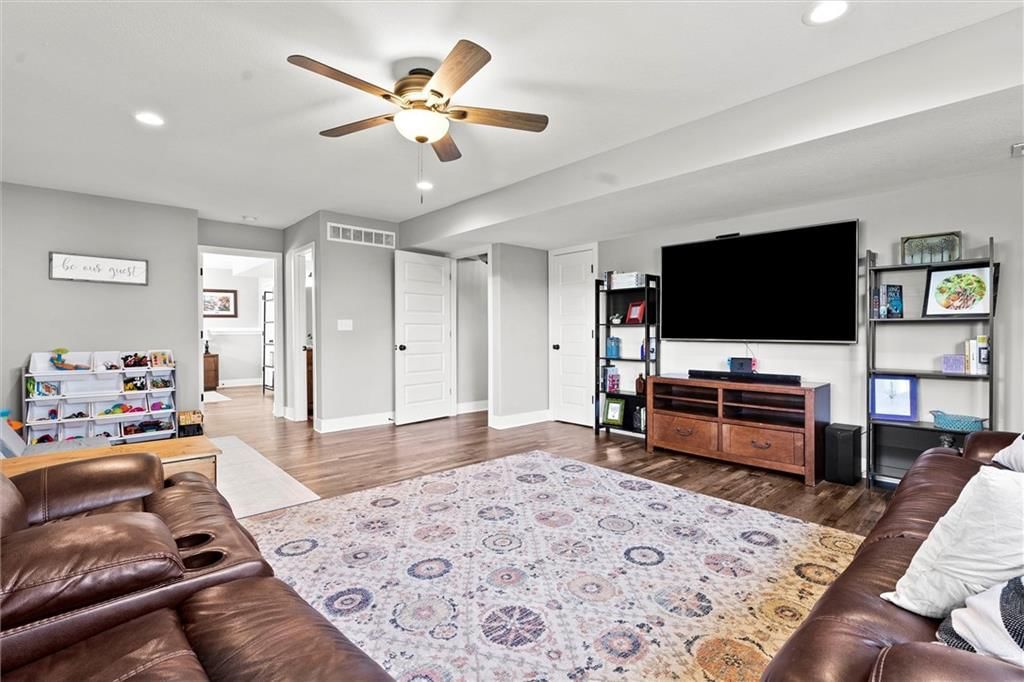 15513 Lakeside Drive — photo 28