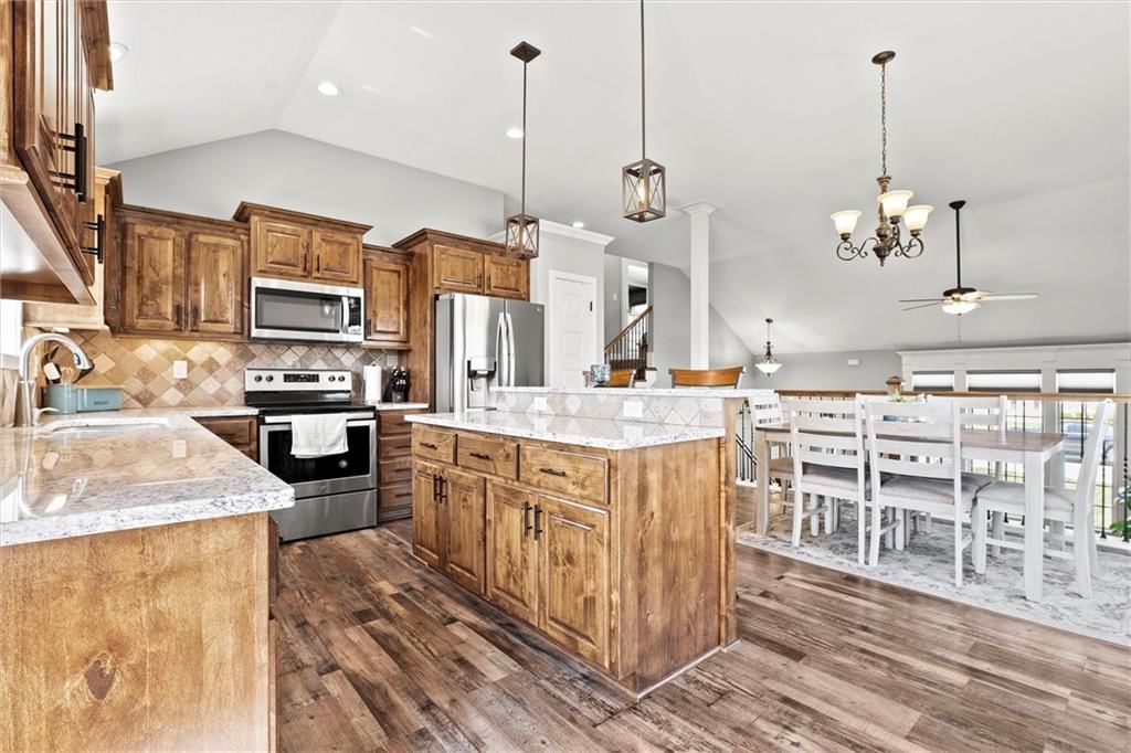15513 Lakeside Drive — photo 10
