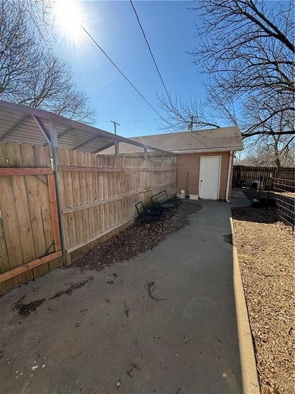 924 E 5th Street — photo 27