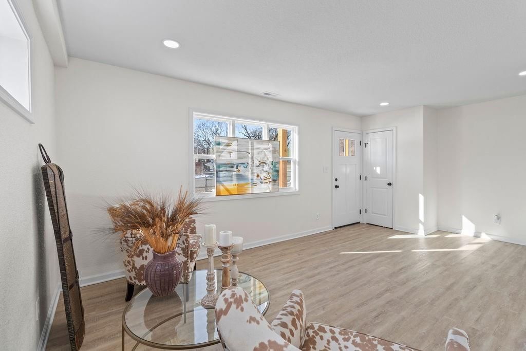 2119 S 35 Street — photo 14