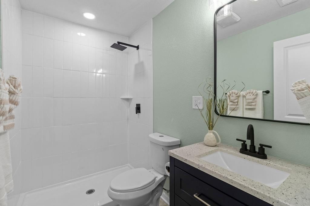 2119 S 35 Street — photo 24