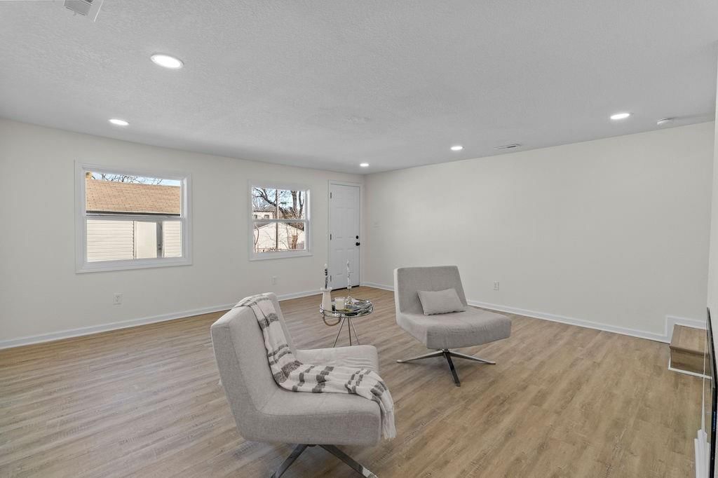 2119 S 35 Street — photo 26