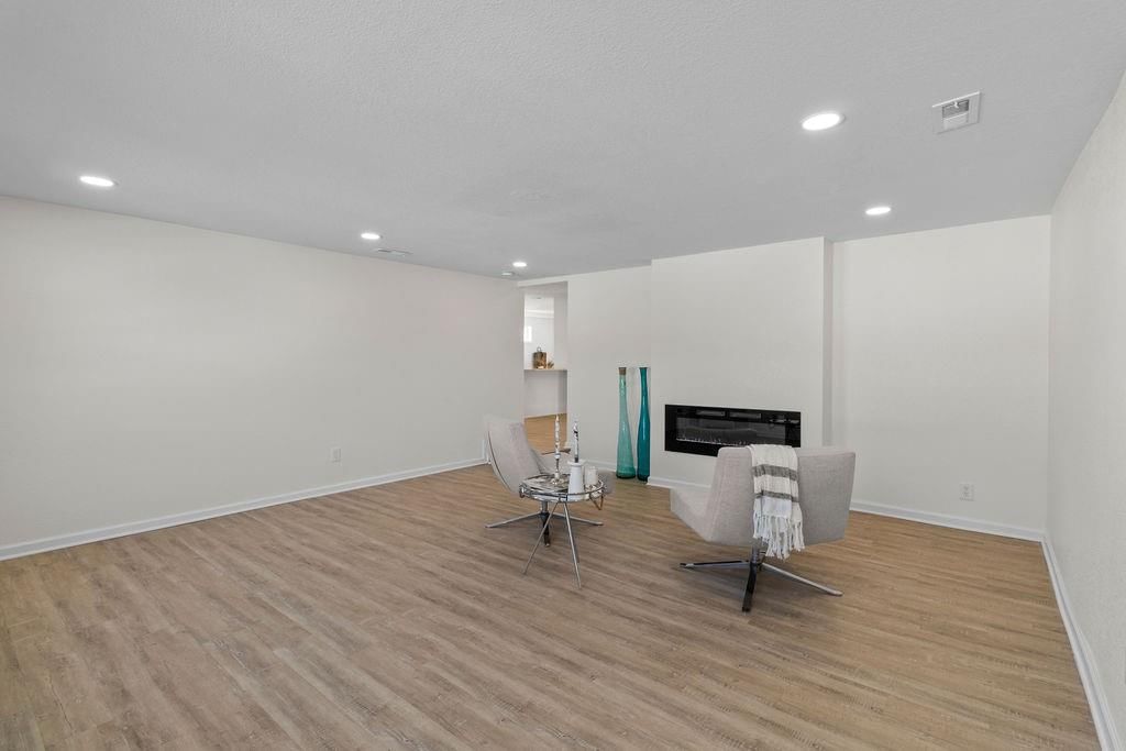 2119 S 35 Street — photo 29