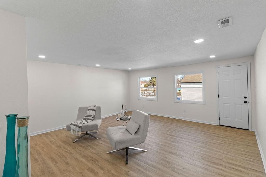 2119 S 35 Street — photo 32