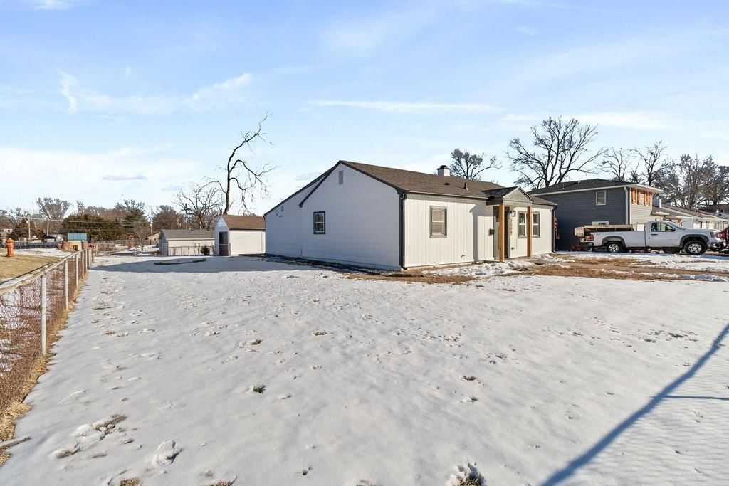 2119 S 35 Street — photo 39