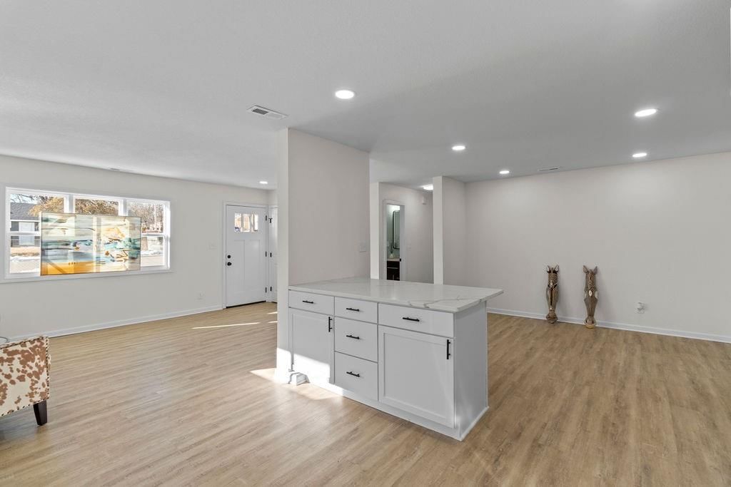 2119 S 35 Street — photo 7