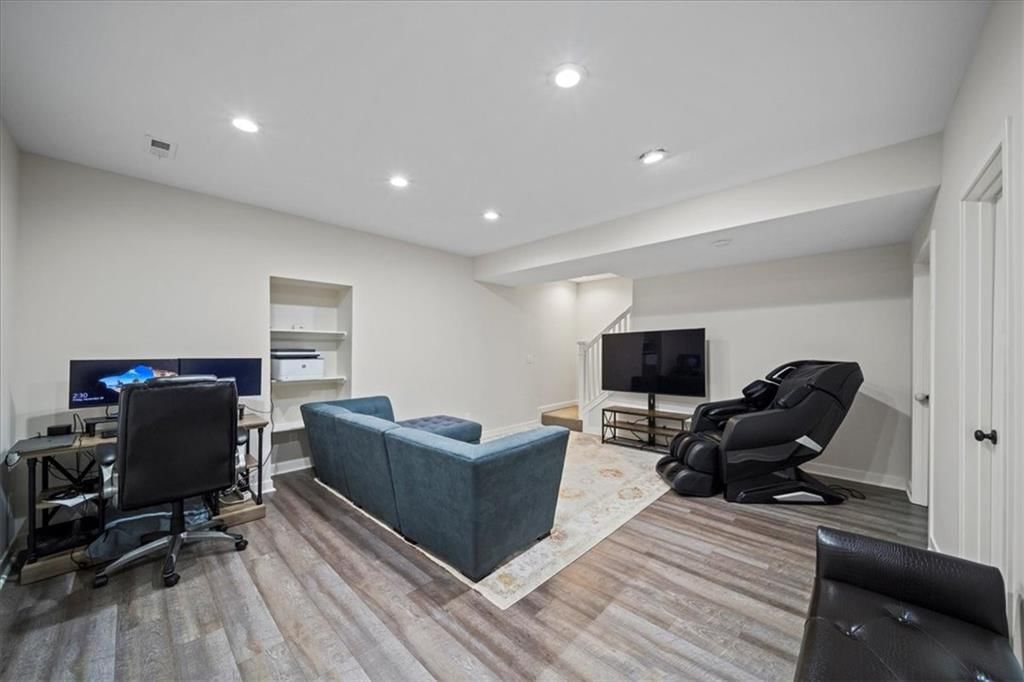 16224 Broadmoor Street — photo 34