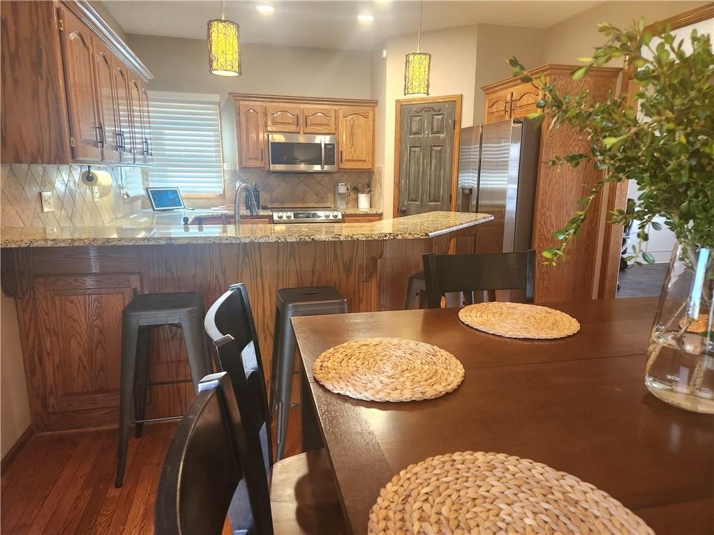 1162 Huntington Drive — photo 5