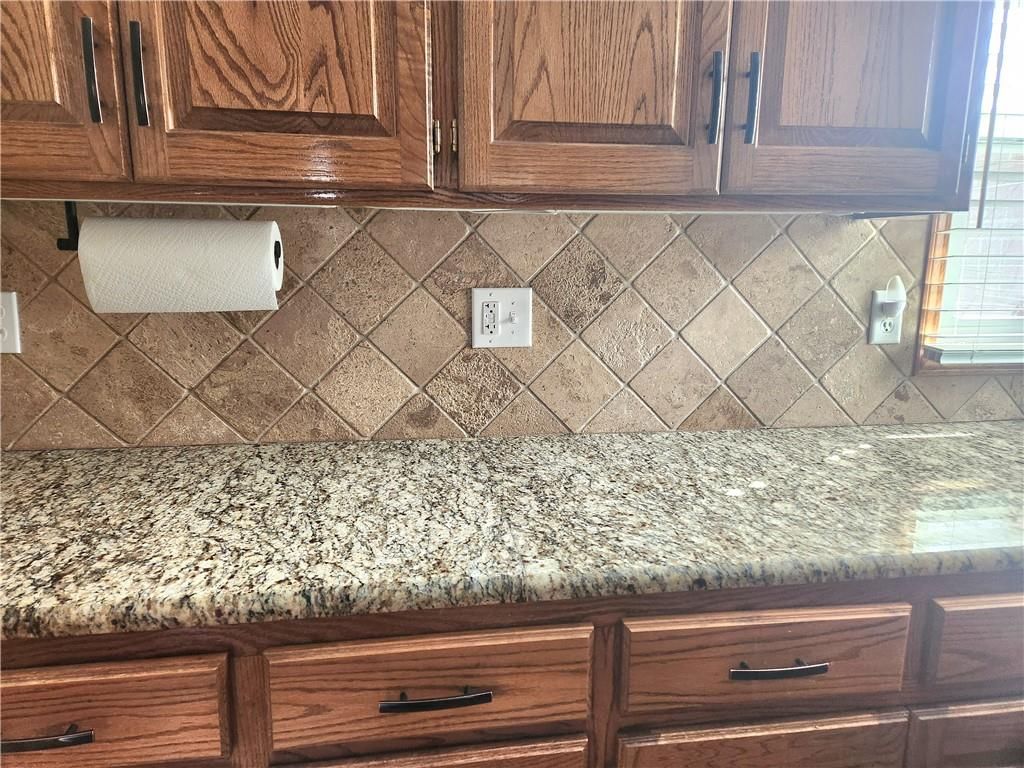 1162 Huntington Drive — photo 9