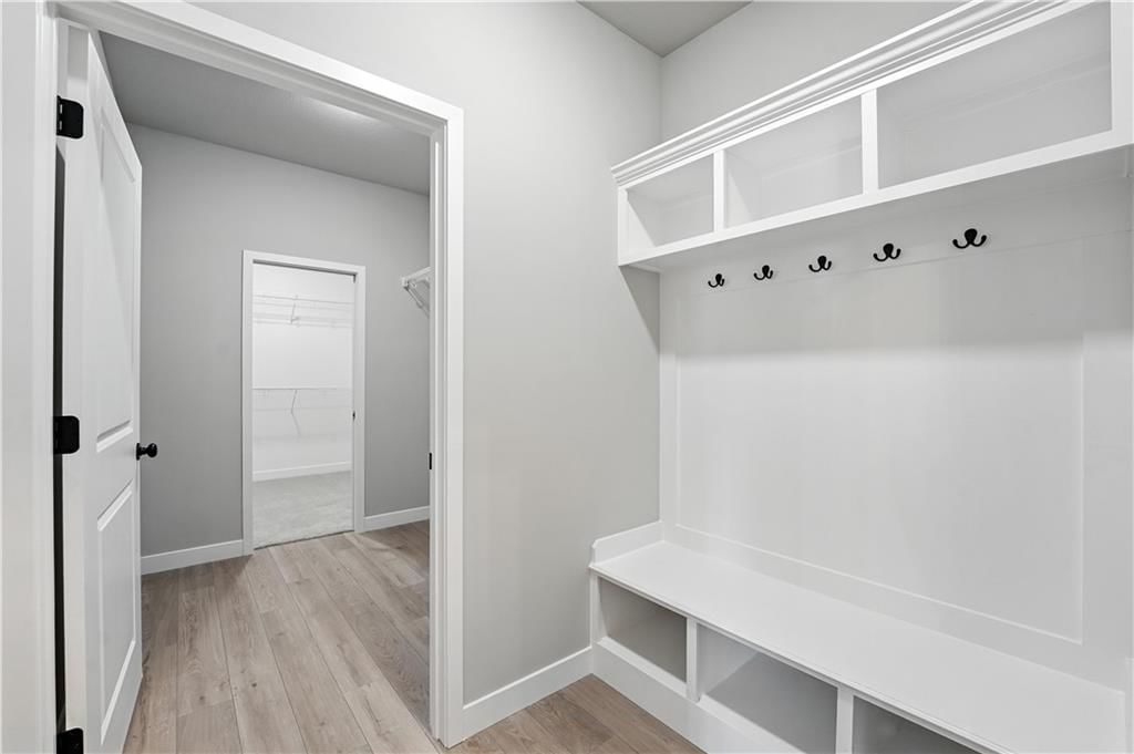 308 SW Hawthorne Court — photo 5