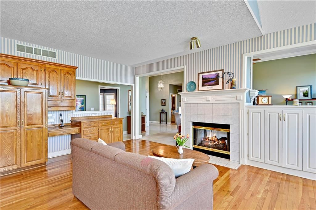 8609 Candlelight Lane — photo 15
