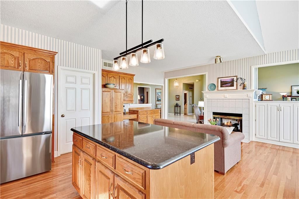 8609 Candlelight Lane — photo 18