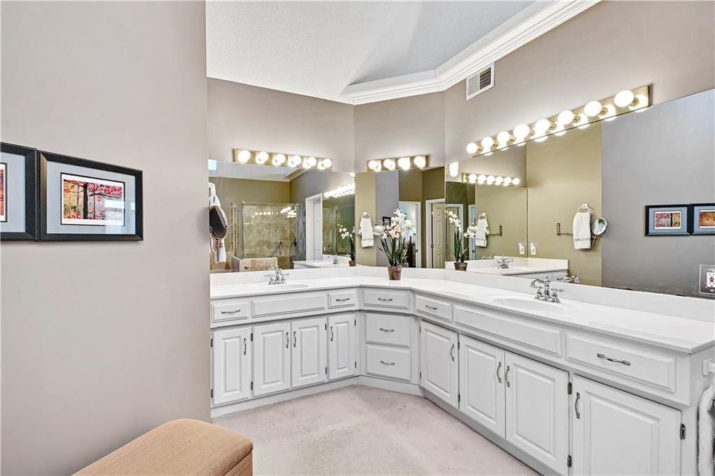 8609 Candlelight Lane — photo 23