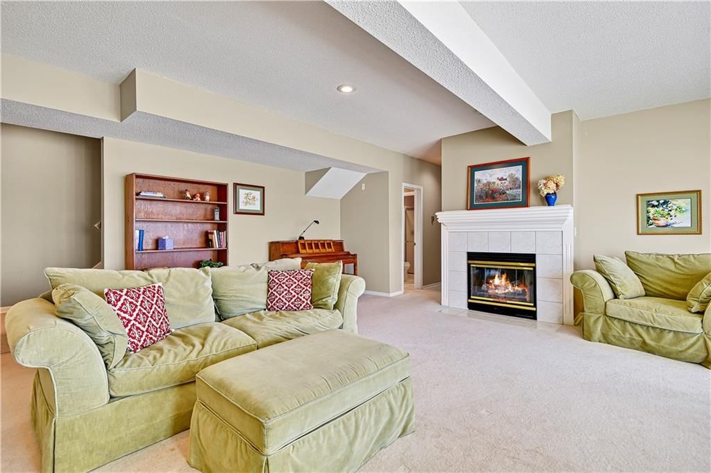 8609 Candlelight Lane — photo 26