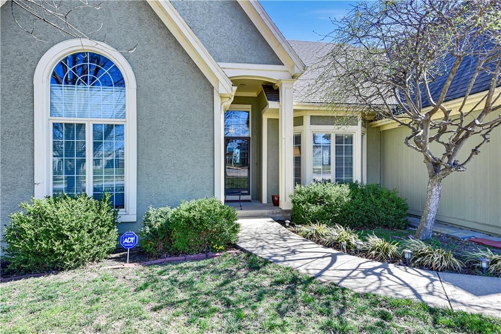 8609 Candlelight Lane — photo 4