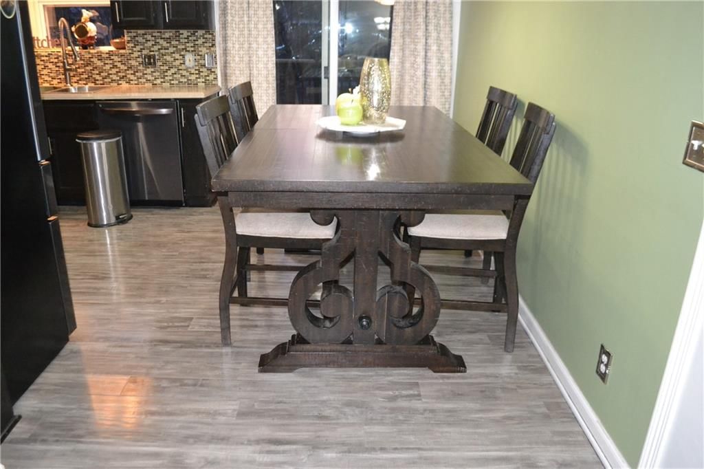 11108 N WALLACE Avenue — photo 24
