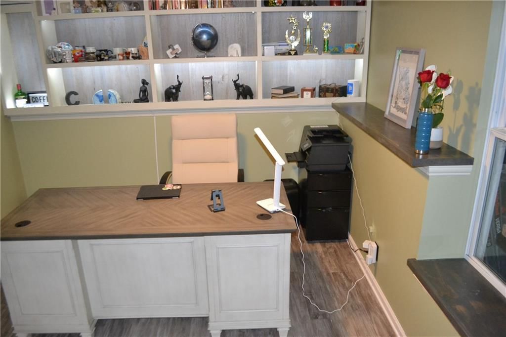 11108 N WALLACE Avenue — photo 36