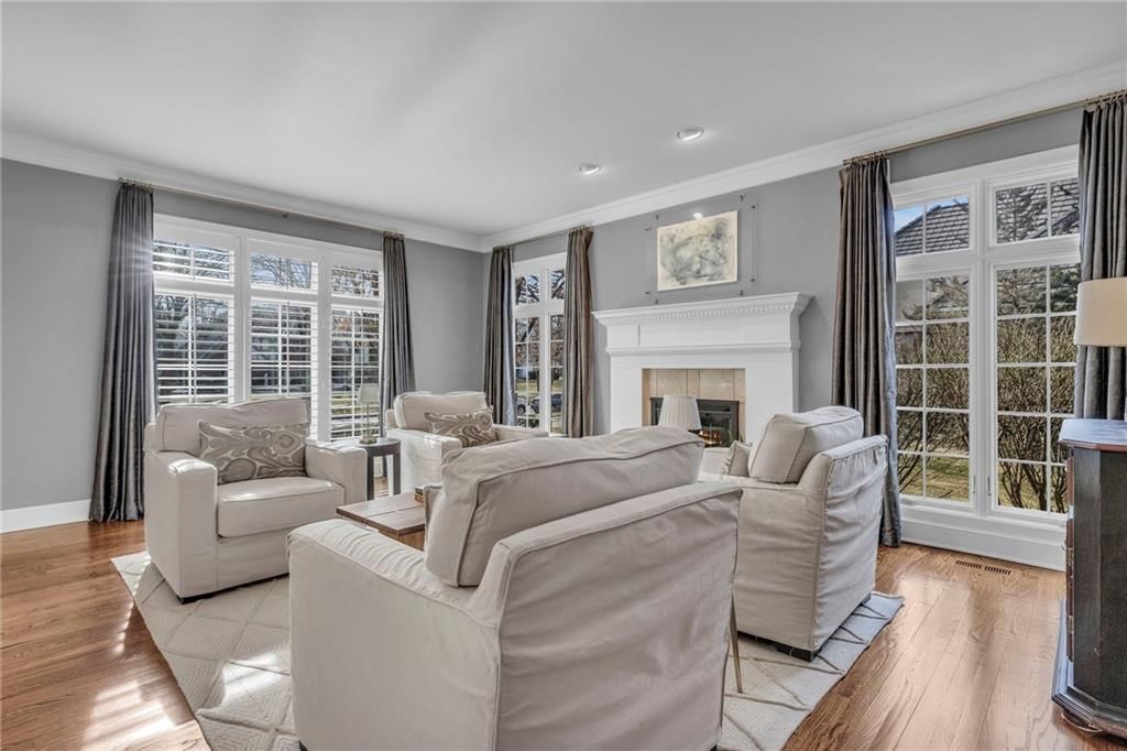2600 W 118th Street — photo 15