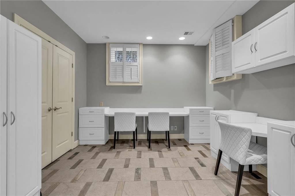 2600 W 118th Street — photo 32