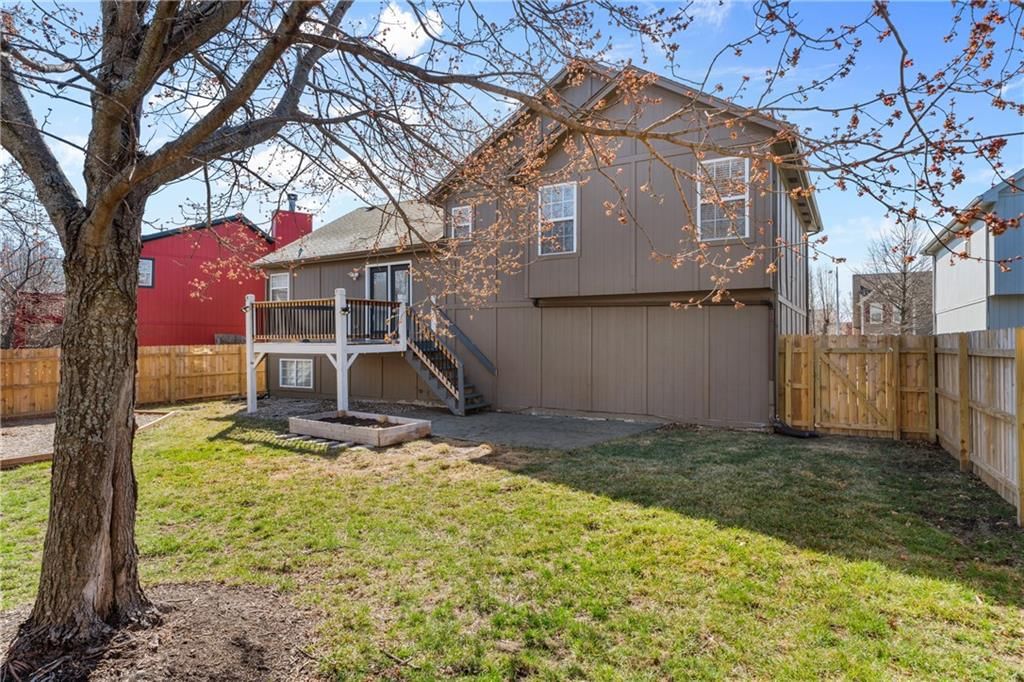 18752 W 164TH Street — photo 38