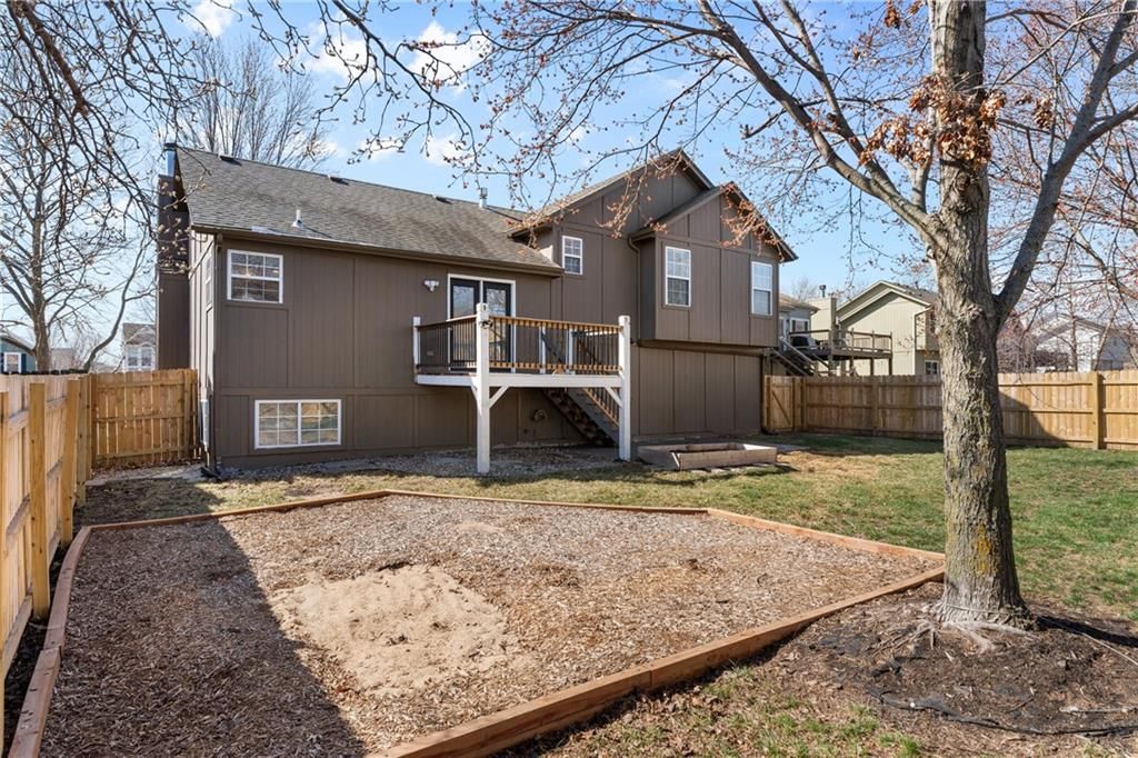 18752 W 164TH Street — photo 41