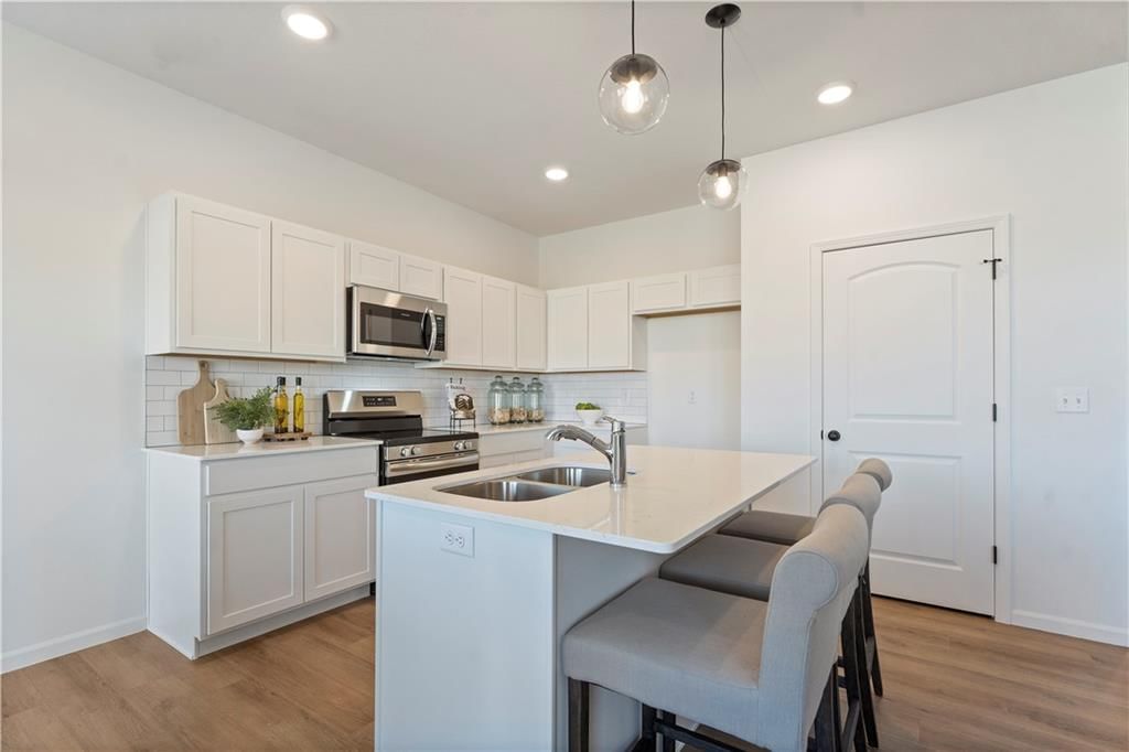 27117 E Sycamore Street — photo 5