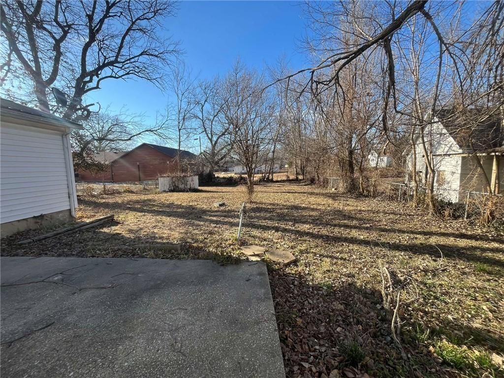 507 W Adams Street — photo 27