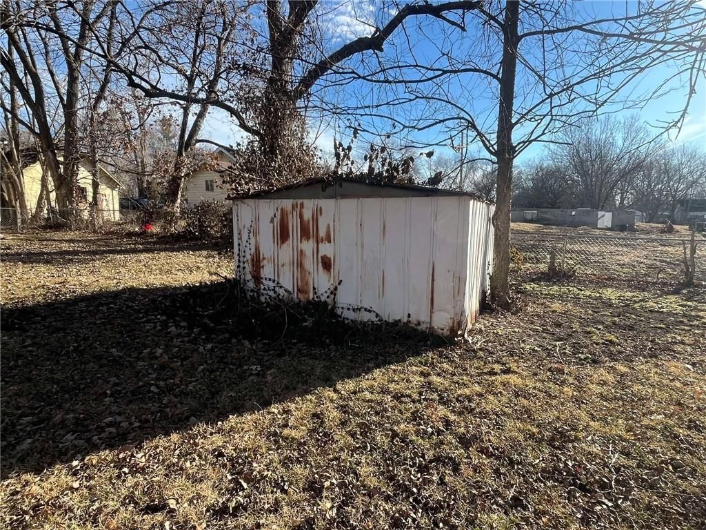 507 W Adams Street — photo 30