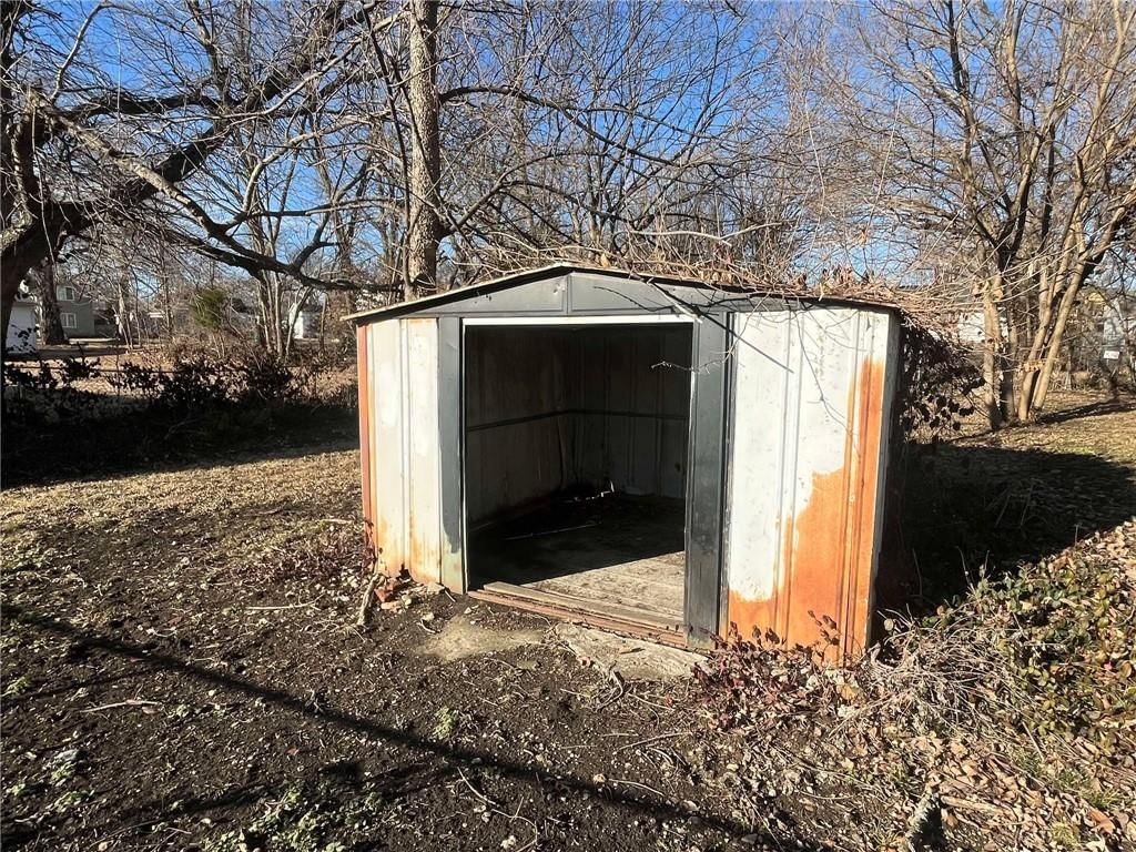507 W Adams Street — photo 31