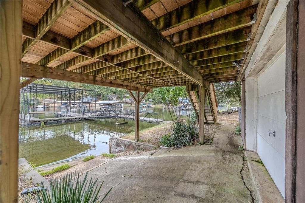 578 Woodland Drive — photo 14